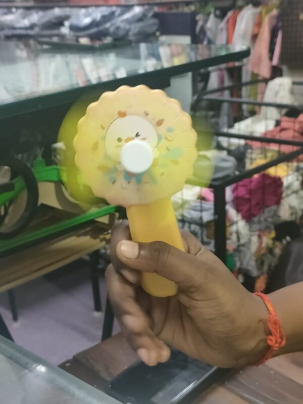 Hand fan