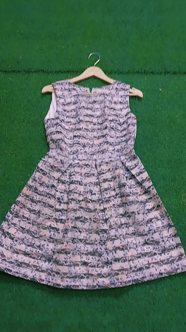 Stylish & Elegant Ladies Dresses for Every Occasion – Shop the Latest Trends" - Image 2