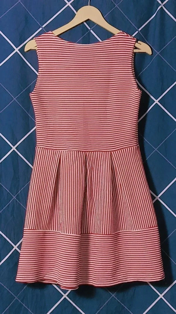 Stylish & Elegant Ladies Dresses for Every Occasion – Shop the Latest Trends" - Image 2