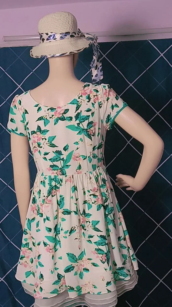 Green Party Wear Dresses for Women – Chic & Stylish Looks - Image 2