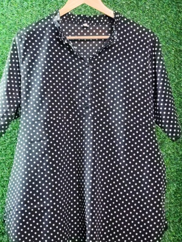 Classic Black Women’s Top – Stylish & Comfortable