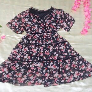 “Elegant Ladies Dresses | Trendy Women’s Fashion Outfits Online”