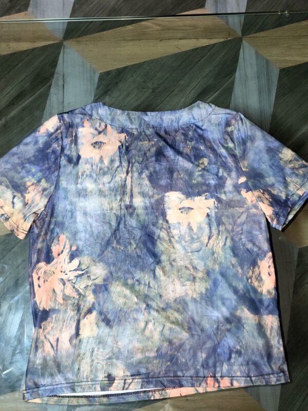 Trendy Ladies Top for Casual & Party Wear - Image 2