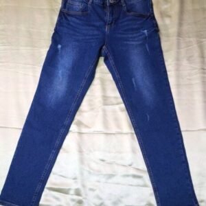 Trendy Ladies Jeans – Stylish, Comfortable & Perfect Fit for Every Occasion